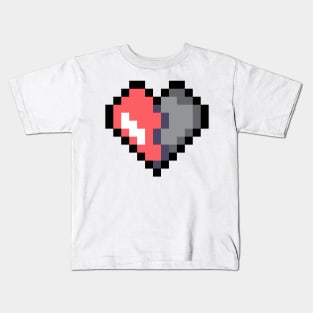 Retro half broken heart 8 bit Kids T-Shirt